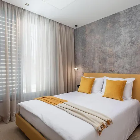 1 Bedroom Cozy In * 贝蒂纳