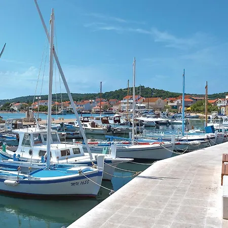 1 Bedroom Gorgeous In Apartment Betina (Sibenik-Knin)