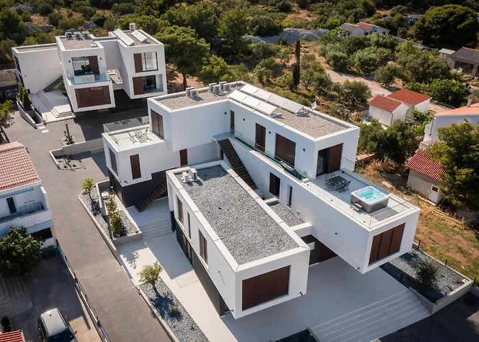 1 Bedroom Cozy In * Betina (Sibenik-Knin)