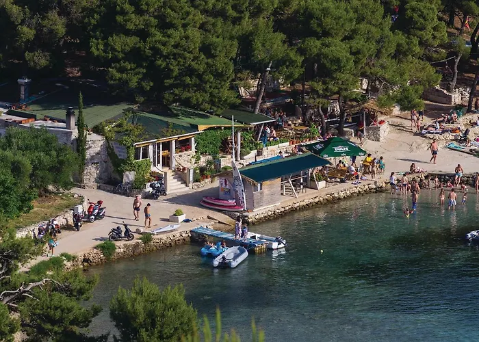 1 Bedroom Cozy In Betina (Sibenik-Knin)